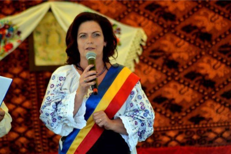 Mariana Vlad (primar PSD de Băla): ”Pentru a scăpa de ură şi dezbinare, îi chem pe toţi să votăm împreună Viorica Dăncilă”