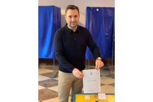 Călin Buzgău (președinte Pro România Mureș), vot în data de 10, la ora 10, ”pentru un om de 10”