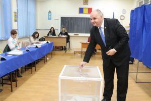 FOTO: Florin Buicu (PSD), ”vot cu inima deschisă” la primele ore ale dimineții