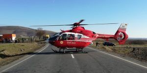 Un copil accidentat la Bălăușeri, transportat cu elicopterul la Târgu Mureș