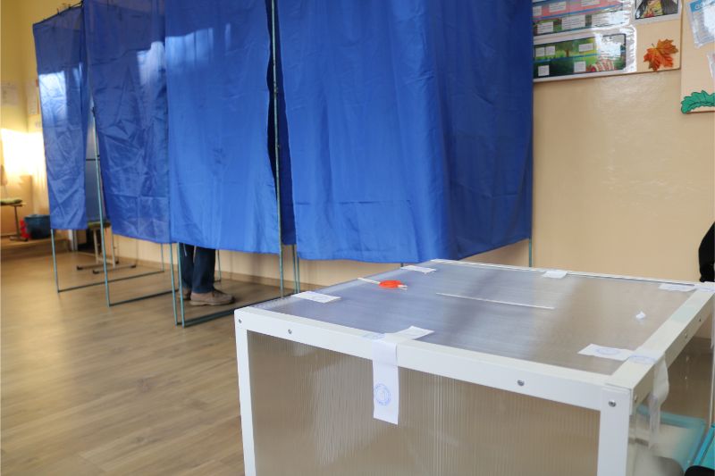 Două secții de votare din Mureș au prezență de peste 100%