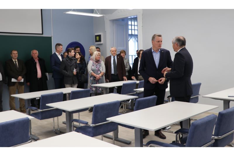 FOTO: Laboratoare Azomureș și Bosch inaugurate la UMFST Târgu-Mureș