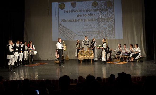 FOTO: Vizionarismul pedagogic și un festival cu deschidere internațională