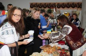 FOTO: Oaspeții din Polonia, Ucraina și Moldova, întâmpinați cu drag, căldură și bucate alese la Reghin