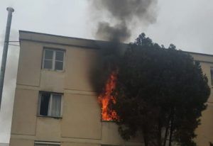 Târgu-Mureș: Anunțul făcut de ISU Mureș după incendiul din blocul social