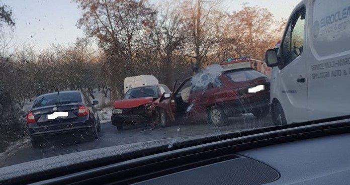 Accident cu trei răniți, pe Dealul Săbedului