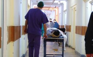 Spitalul de Urgență Târgu-Mureș angajează infirmieri și brancardieri