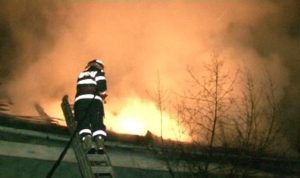 Incendiu la o fermă din Mureș