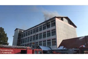 Incendiu la o fostă fabrică din Reghin!