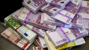 Ardelean reținut după ce a încercat să transfere fraudulos un milion de euro