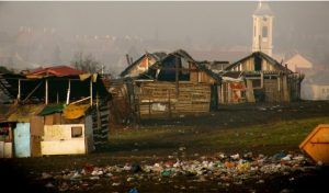Târgu-Mureș: Locuitorii din Valea Rece somați să curețe zona. În caz contrar, adio ajutoare sociale!