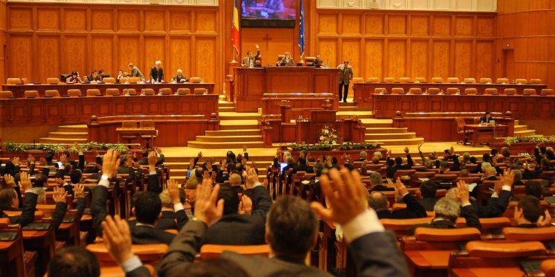 Consiliul Județean al Elevilor Mureș solicită parlamentarilor respingerea OUG 51/2019
