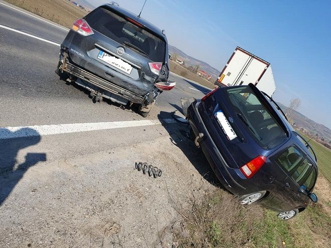 FOTO: Accident cu cinci mașini pe E60, în județul Mureș!