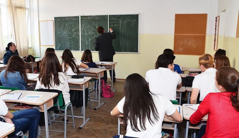Consiliul Județean al Elevilor Mureș acuză: drepturile elevilor, încălcate în 78% din licee!