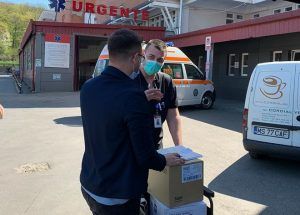 FOTO: Echipamente medicale donate de Azomureș