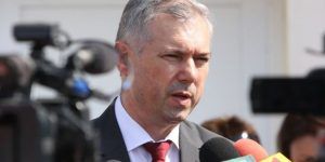 Péter Ferenc îi solicită președintelui României să își ceară scuze comunității maghiare