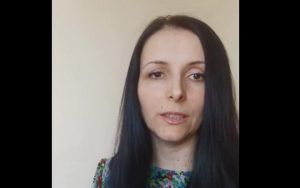 VIDEO: Mureșenii stau acasă: Armina Flavia Adam recită ”Cântec de luare aminte”