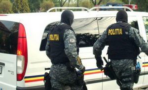 Mureșeni arestați după ce au lovit polițiști aflați în misiune!