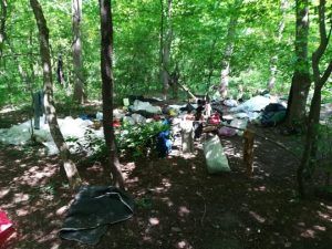 ”CIVILIZAȚIE”. Adăpost insalubru demolat din zona Platoului Cornești! FOTO