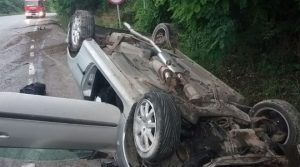 Târgu Mureș: Autoturism răsturnat pe Calea Sighișoarei!