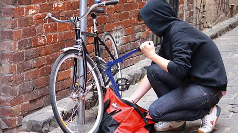 Sfaturi utile pentru prevenirea furturilor de biciclete