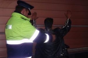 Bărbat bănuit de furt, reţinut de poliţişti în Sângeorgiu de Mureș!