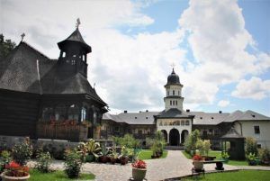 20 iulie, zi de aleasă sărbătoare pentru Mănăstirea Sfântul Prooroc Ilie din Topliţa