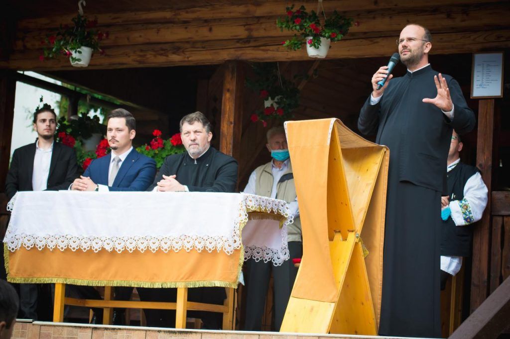 Lansare de carte în biserica ”Sfântul Mare Mucenic Gheorghe” din Tîrgu Mureș