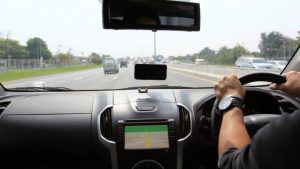 Cum se înmatriculează în România vehiculele cu volan pe partea dreaptă
