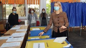 FOTO: Prefectul Mara Togănel, vot cu gândul ”la un județ puternic, demn și respectat”