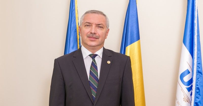 Dezbatere publică între principalii candidați la Consiliul Județean Mureș și Primăria Târgu Mureș propusă de rectorul UMFST