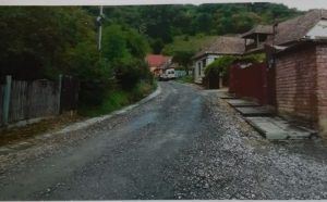 Lucrări de reabilitare a rețelei de apă potabilă pe o stradă din Sighișoara