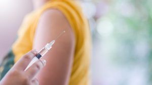 O nouă tranșă de vaccin antigripal, livrată către direcțiile de sănătate publică