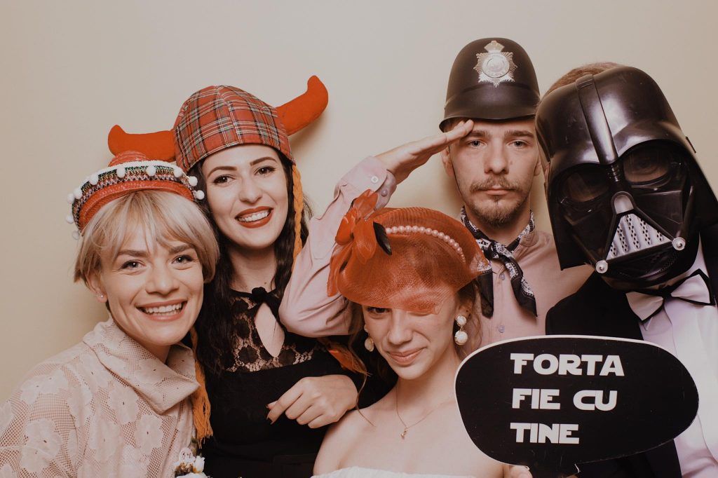 Photo Booth perfect pentru evenimentul tau