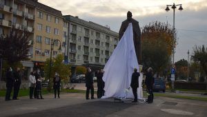 Târgu Mureș: Statuia lui Bethlen Gábor, dezvelită oficial!