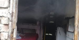 FOTO: Incendiu la o casă din Sighișoara