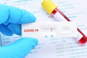 Zeci de cazuri noi de COVID-19 în Mureș