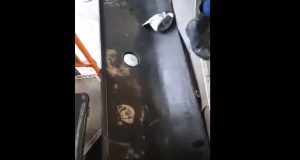 Târgu Mureș: Tavan de autobuz căzut peste doi pasageri!