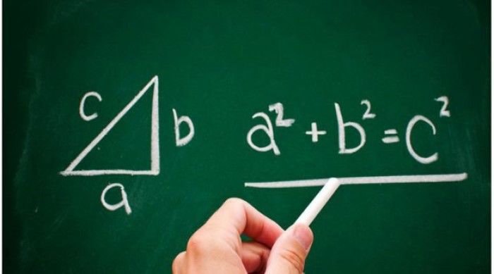 O școală din Mureș angajează profesor de Matematică