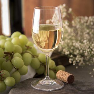Beneficiile pentru sănătate ale vinului alb