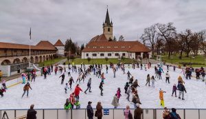 Târgu Mureș: Clarificări despre funcționarea patinoarului din Cetate