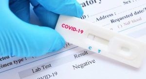 Testarea rapidă pentru depistarea COVID-19 în școlile din Mureș, deficitară
