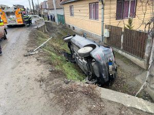 Autoturism răsturnat pe E60, în Mureș!