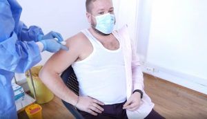 VIDEO EXCLUSIV: Șefii Inspectoratului Școlar Județean Mureș, exemplu într-ale vaccinării