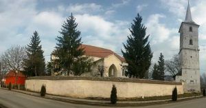 FOTO: Biserica Evanghelică din Batoș, atracția arhitecturală a Văii Luțului