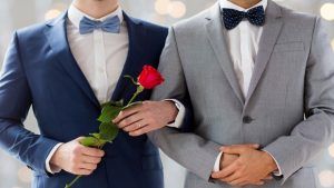 Ce cred românii despre căsătoria cuplurilor de același sex