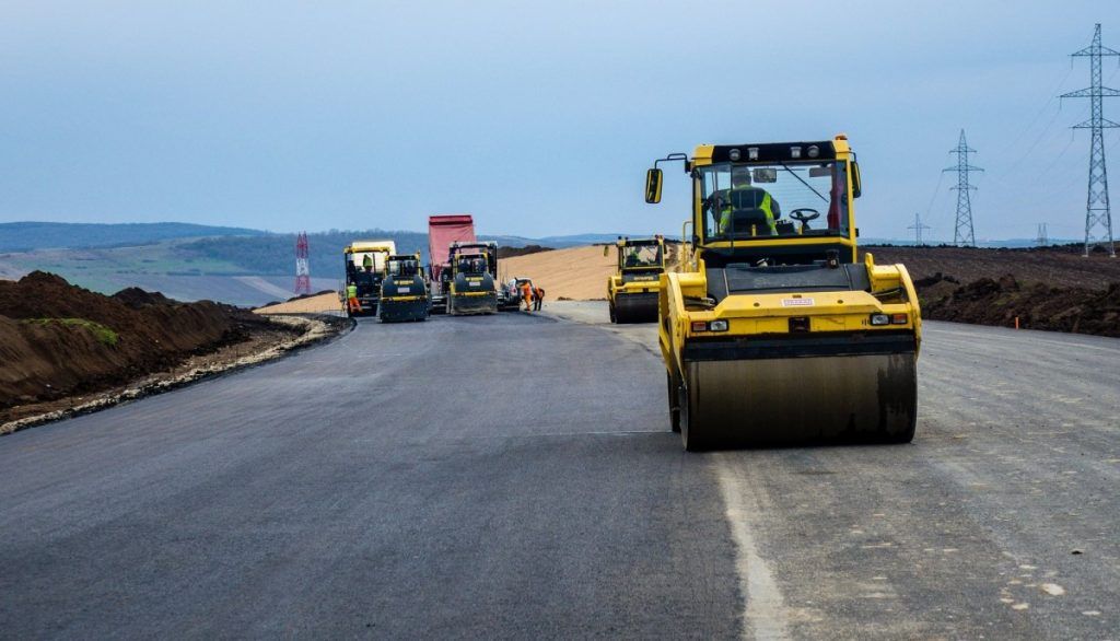 FOTO: Lucrări intense la lotul de autostradă A3 Târgu Mureș – Ungheni
