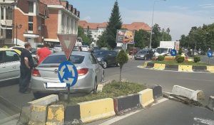 Accident pe strada Gheorghe Marinescu