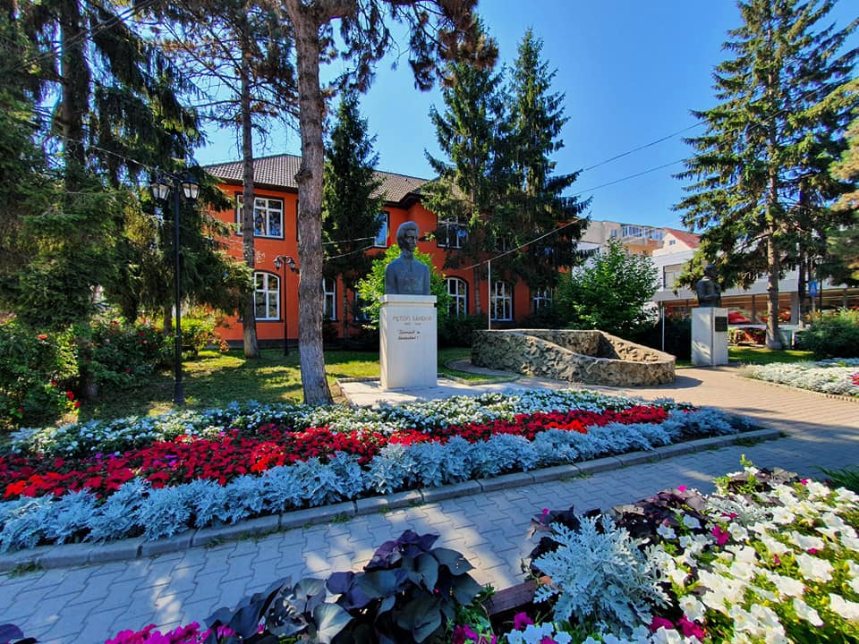 Școala din Sângeorgiu de Mureș, la un pas de dotare și digitalizare