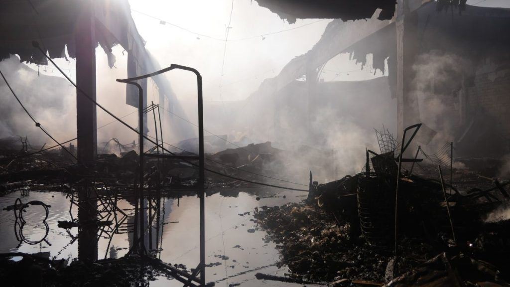 FOTO: Primele imagini și declarații oficiale despre dezastrul de la Centrul Comercial ”Transilvania”